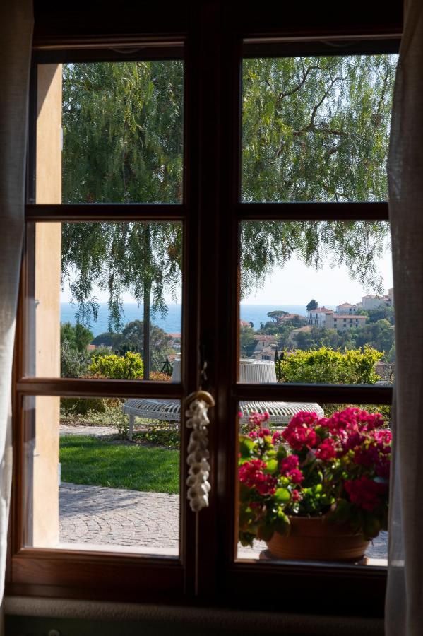Villa Rosmarino Imperia Bagian luar foto